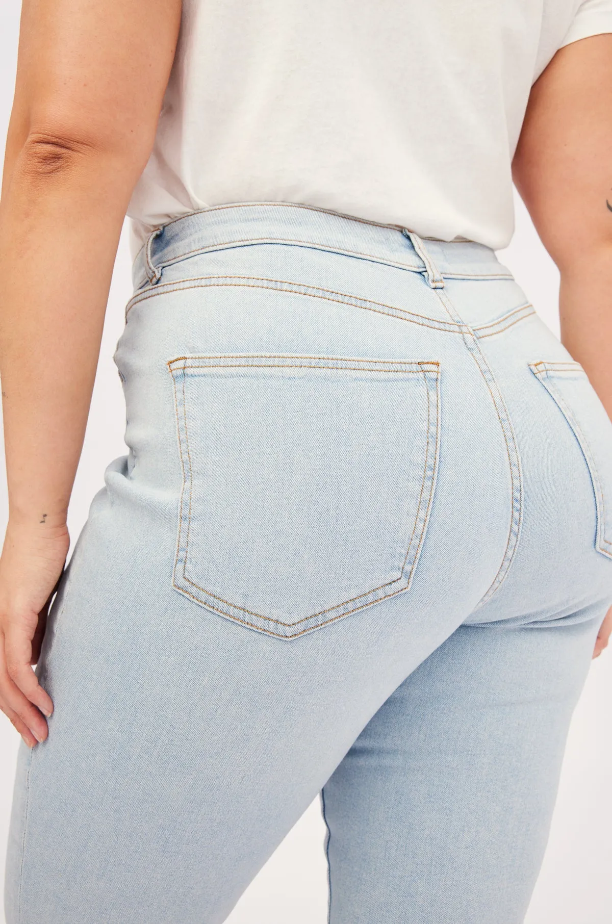ASE PLUS - STRAIGHT JEANS | NEWPORT