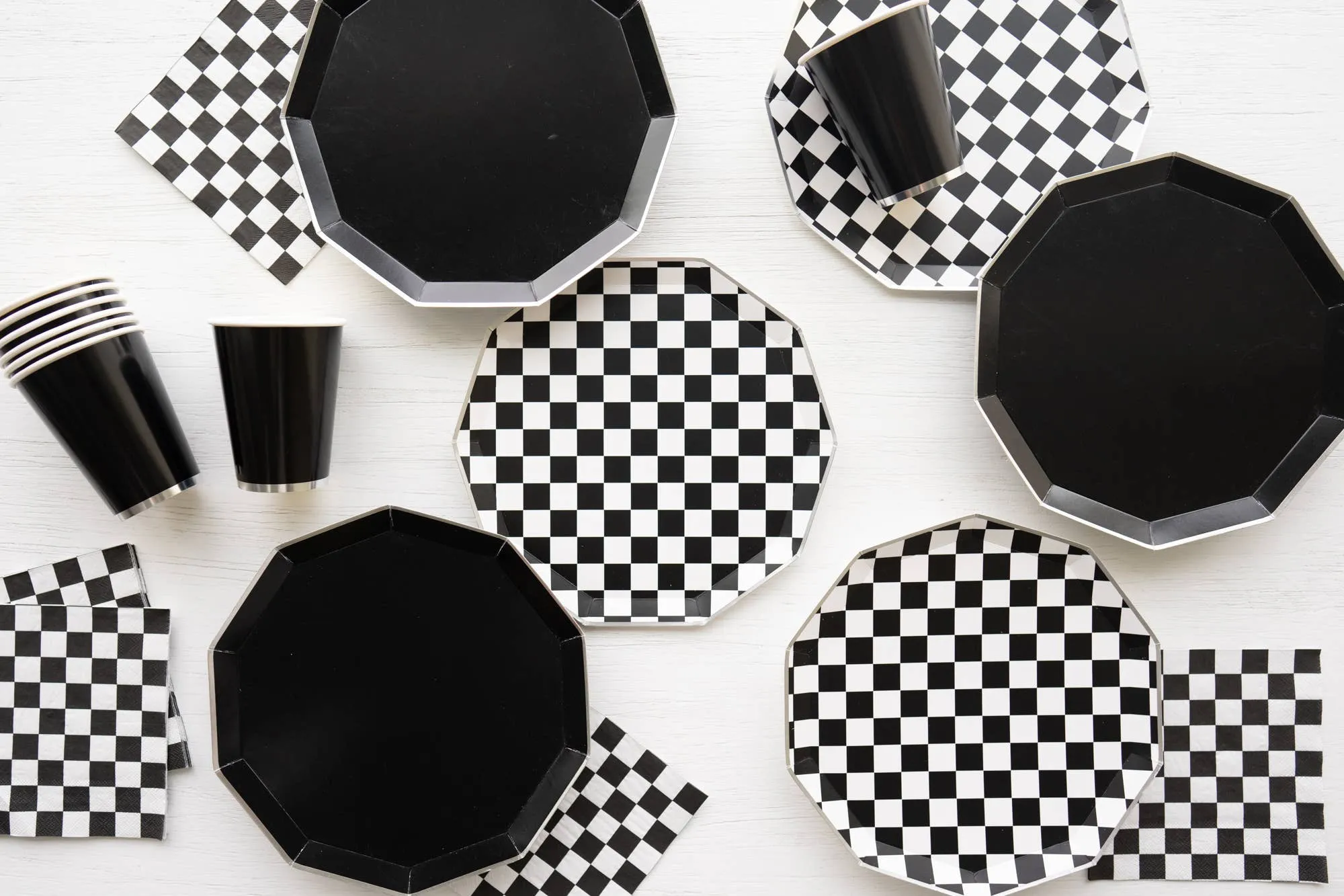 Bonjour Fête - BLACK AND WHITE SIGNATURE CHECKER LARGE NAPKINS