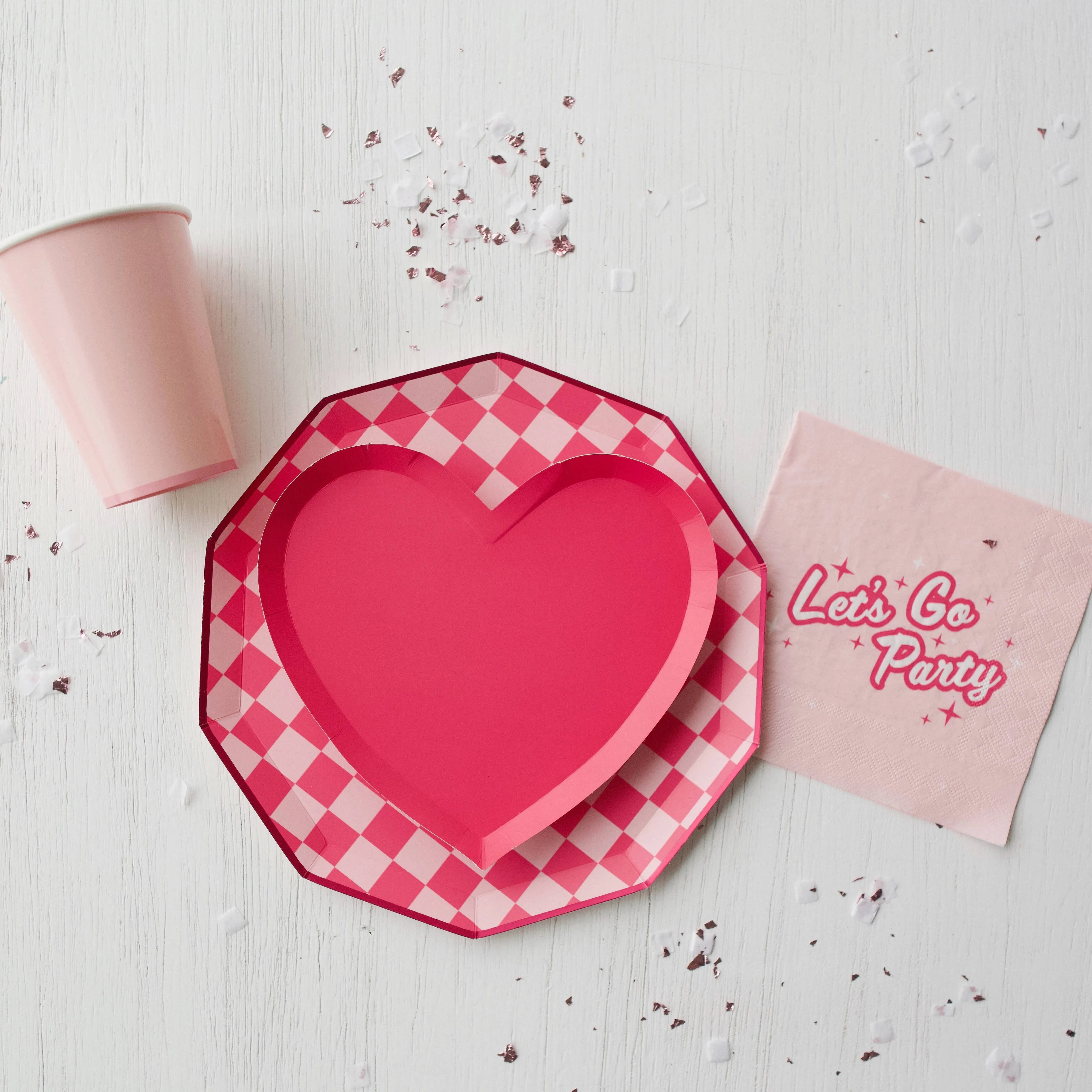 Bonjour Fête - PINK CHECKERED SIGNATURE DINNER PLATES