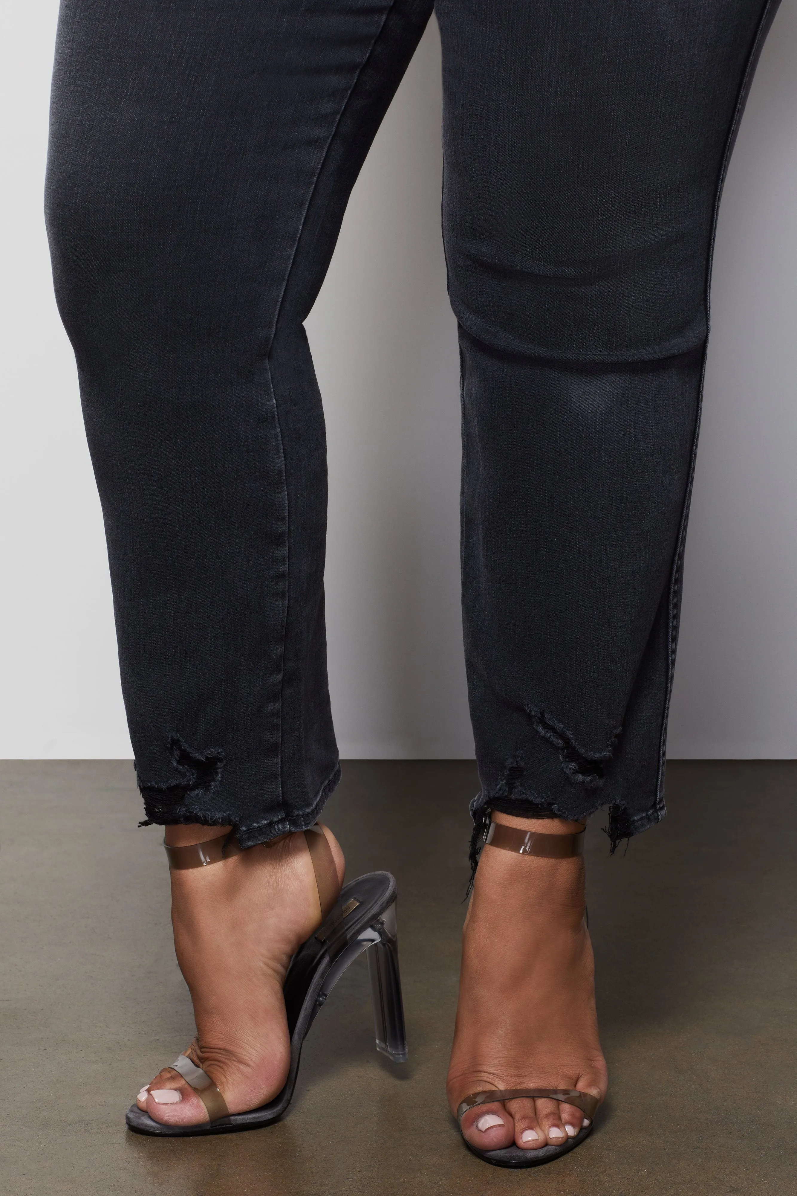 GOOD STRAIGHT | BLACK077