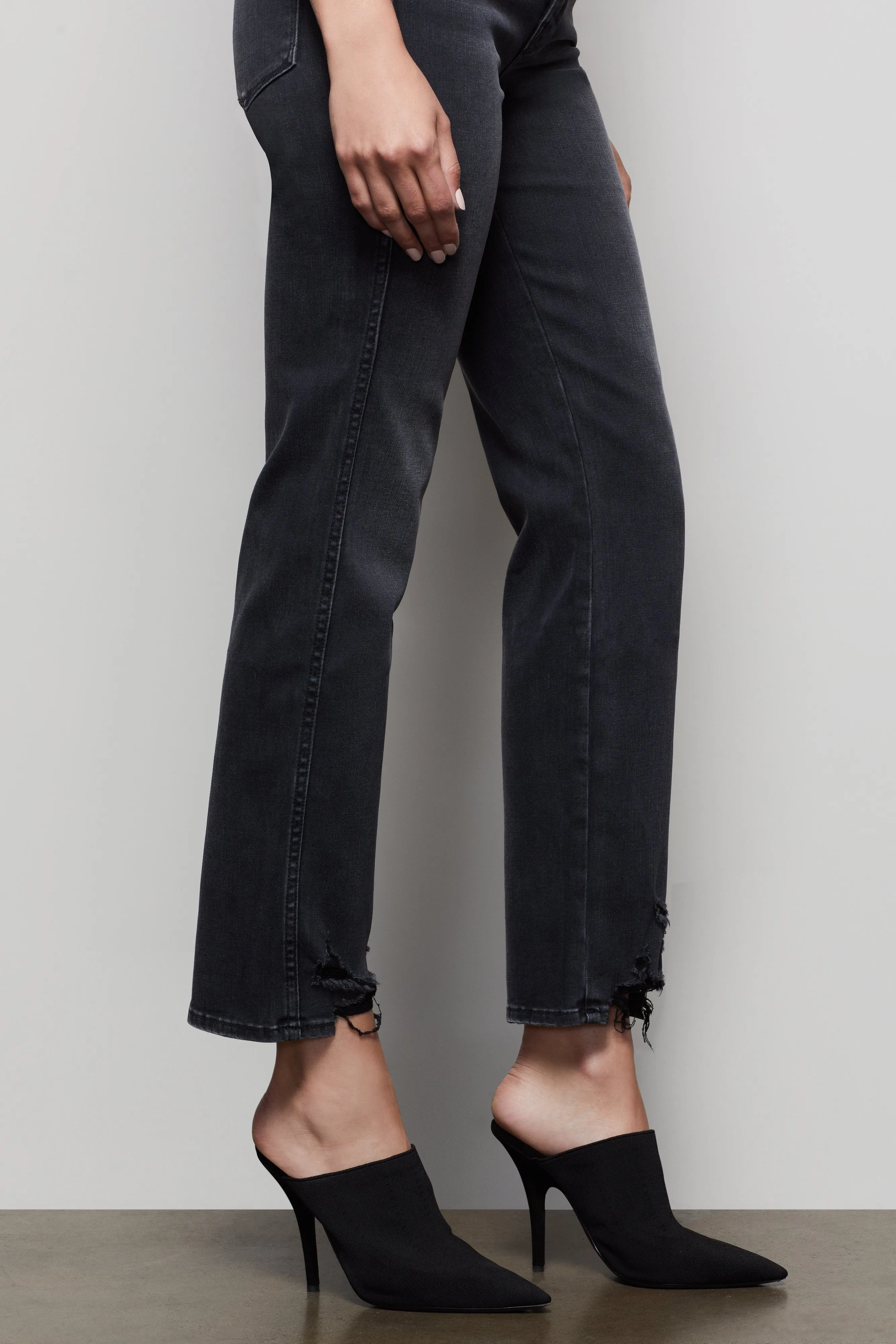 GOOD STRAIGHT | BLACK077