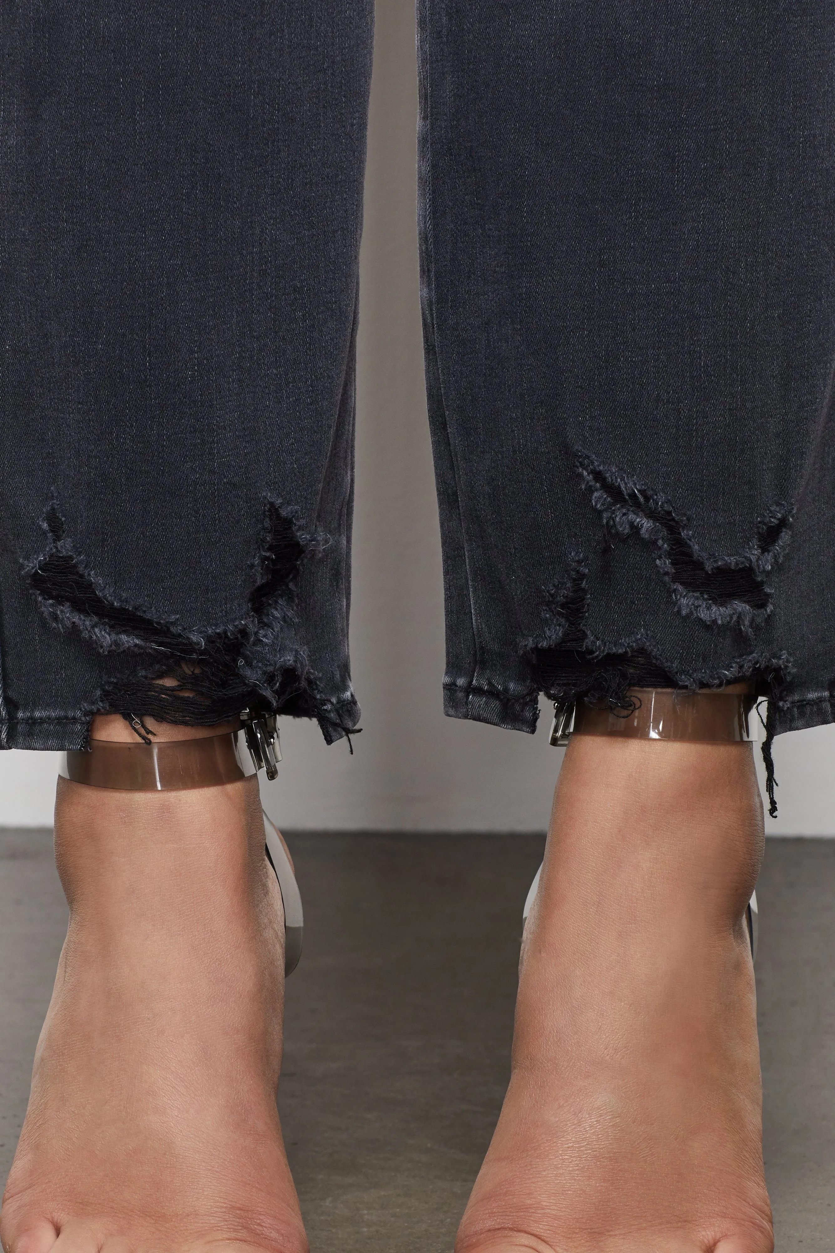 GOOD STRAIGHT | BLACK077