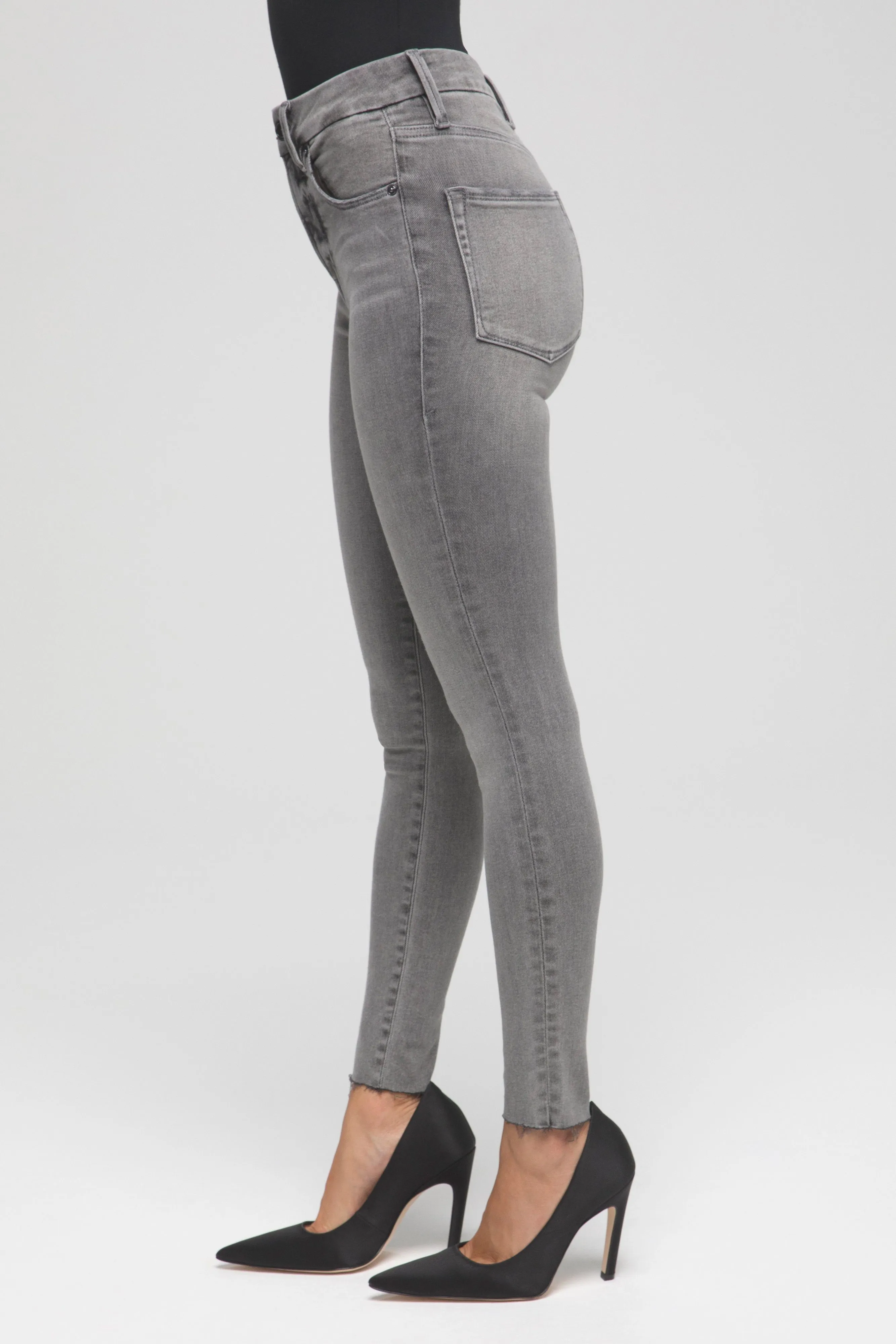 GOOD WAIST CROP RAW EDGE | BLACK128
