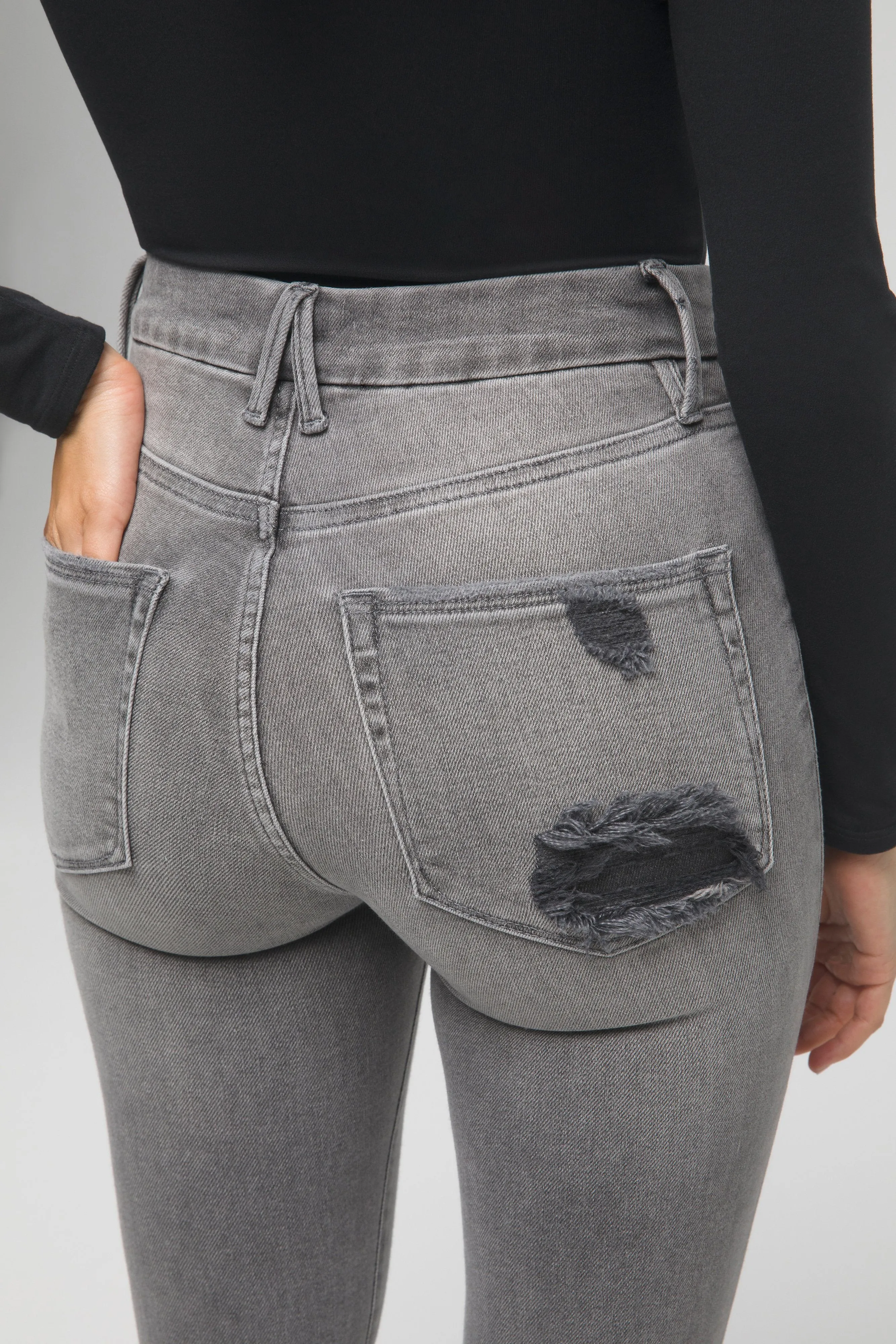 GOOD WAIST CROP RAW EDGE | BLACK128