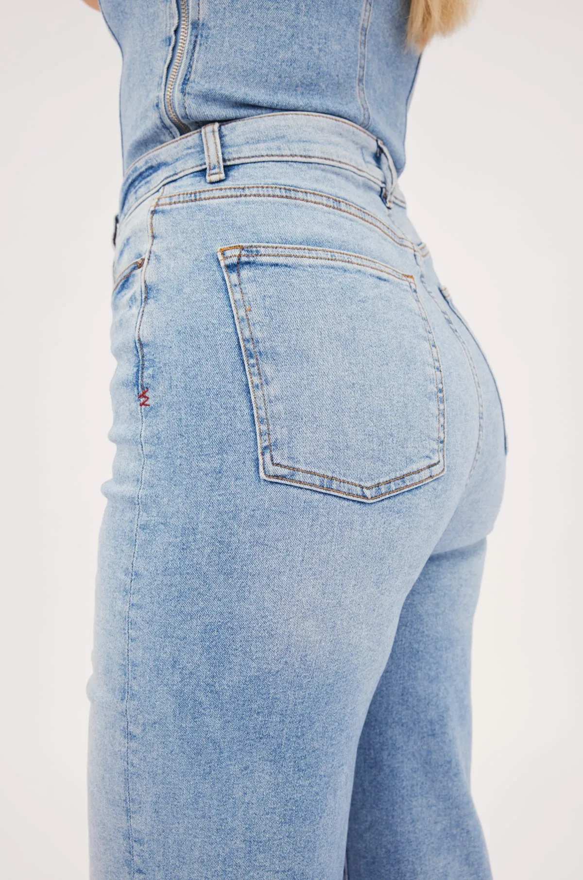 HOU - RELAXED WIDE LEG JEANS | WILLOW