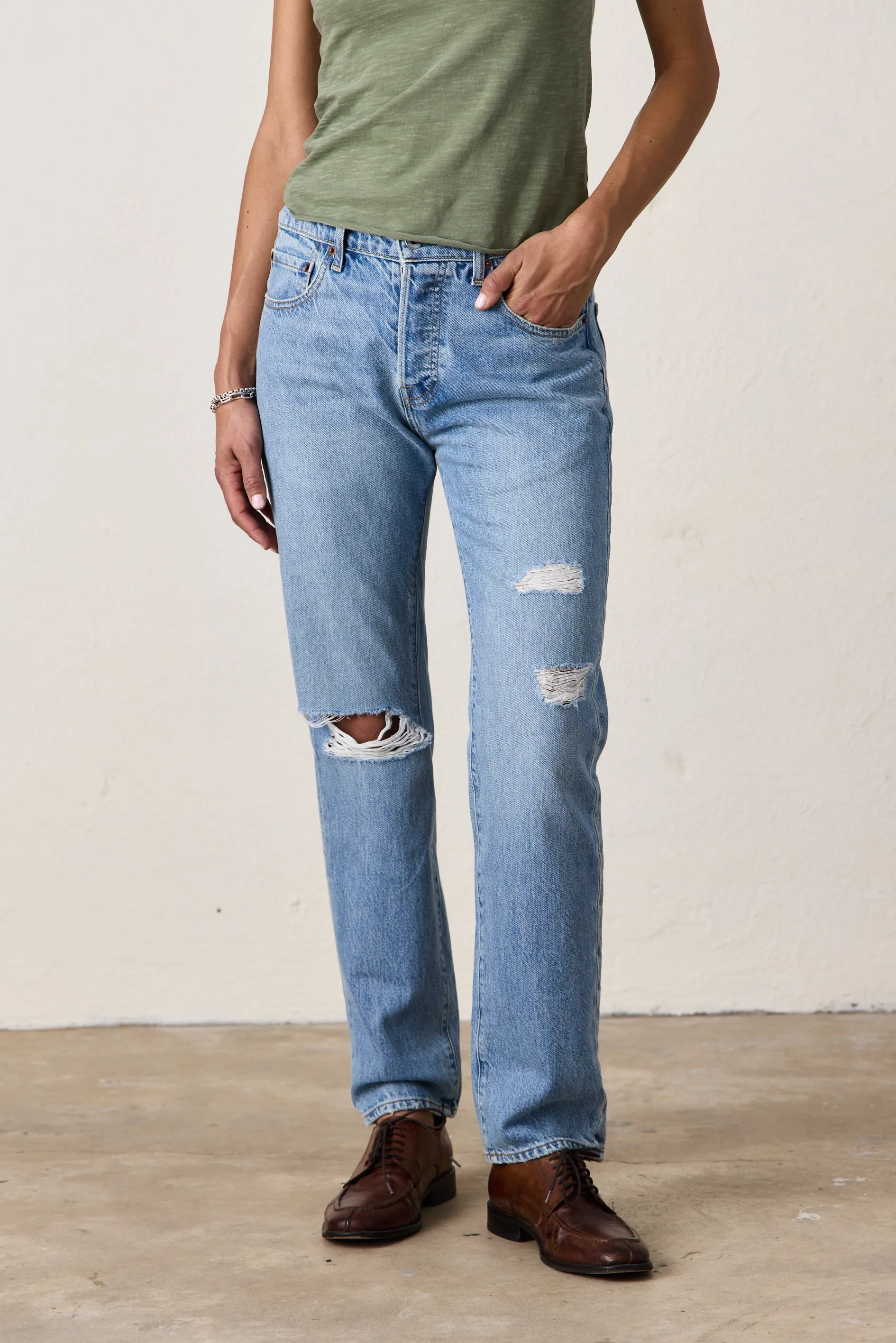 OWEN SLOUCHY STRAIGHT JEAN WITH DESTRUCTION / RIDGE WASH