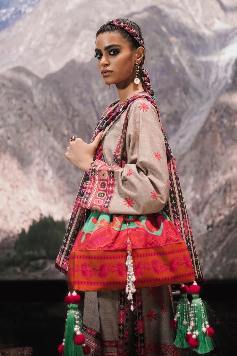Sana Safinaz Mahay Winter Collection 2022 – H222-014B-CQ