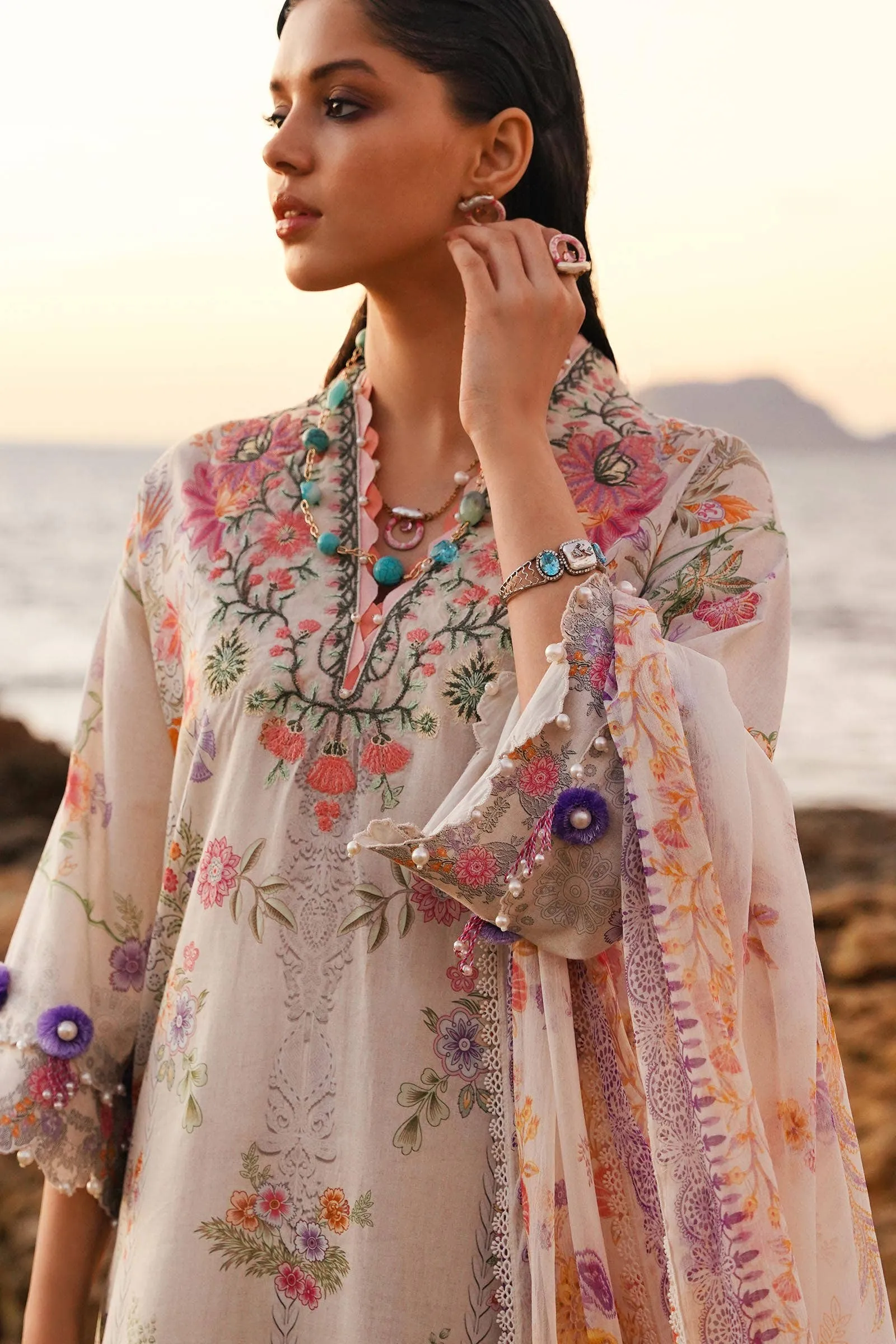 Sana Safinaz Spring/Summer Muzlin Lawn 2024 – M241-008A-3Ci
