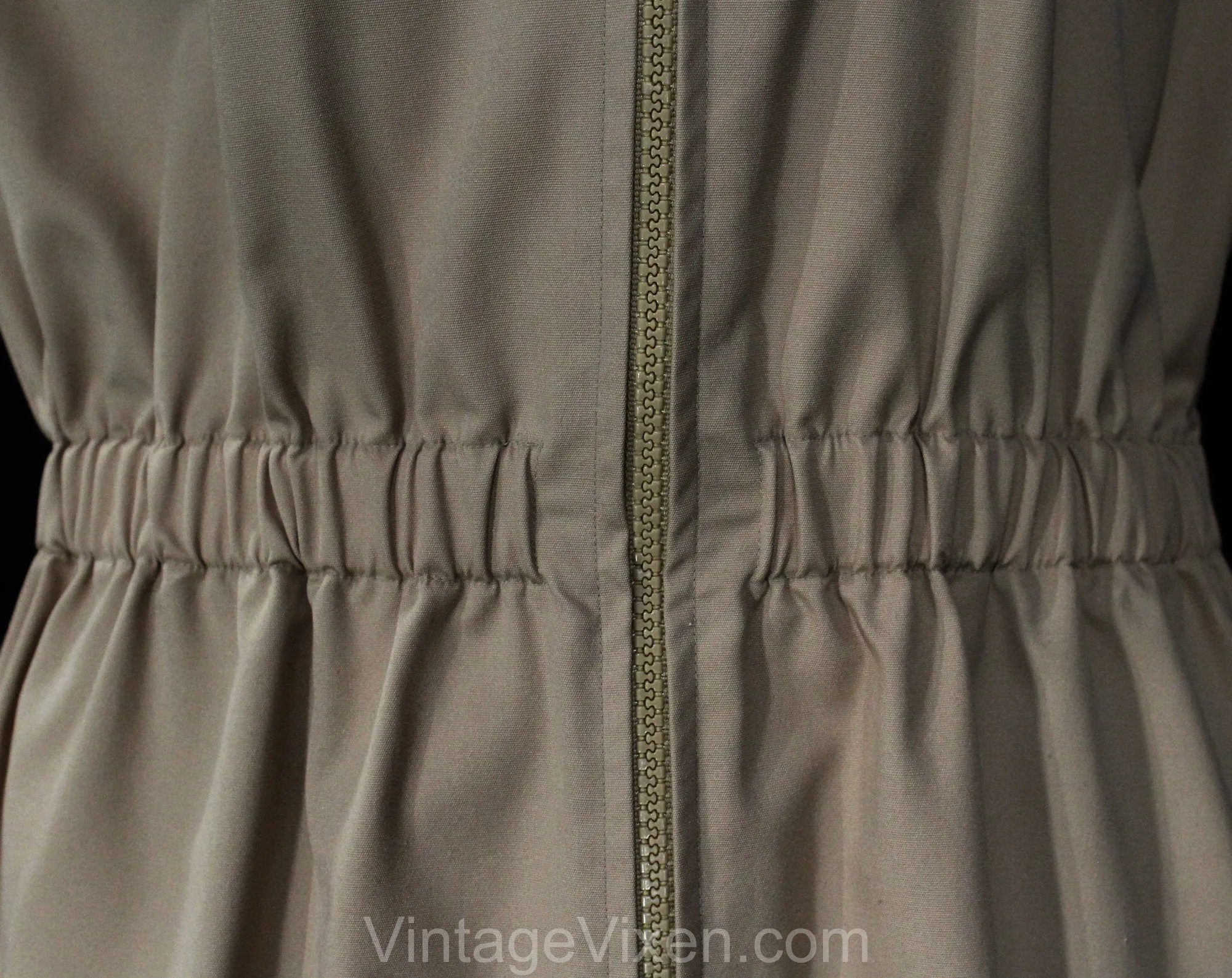 Smart 1980s Tan Canvas Dress with Pink Lining - Size 10 to 12 Khaki Shirtdress with Zip Front - Mandarin Collar - Preppy 80s - Bust 38.5