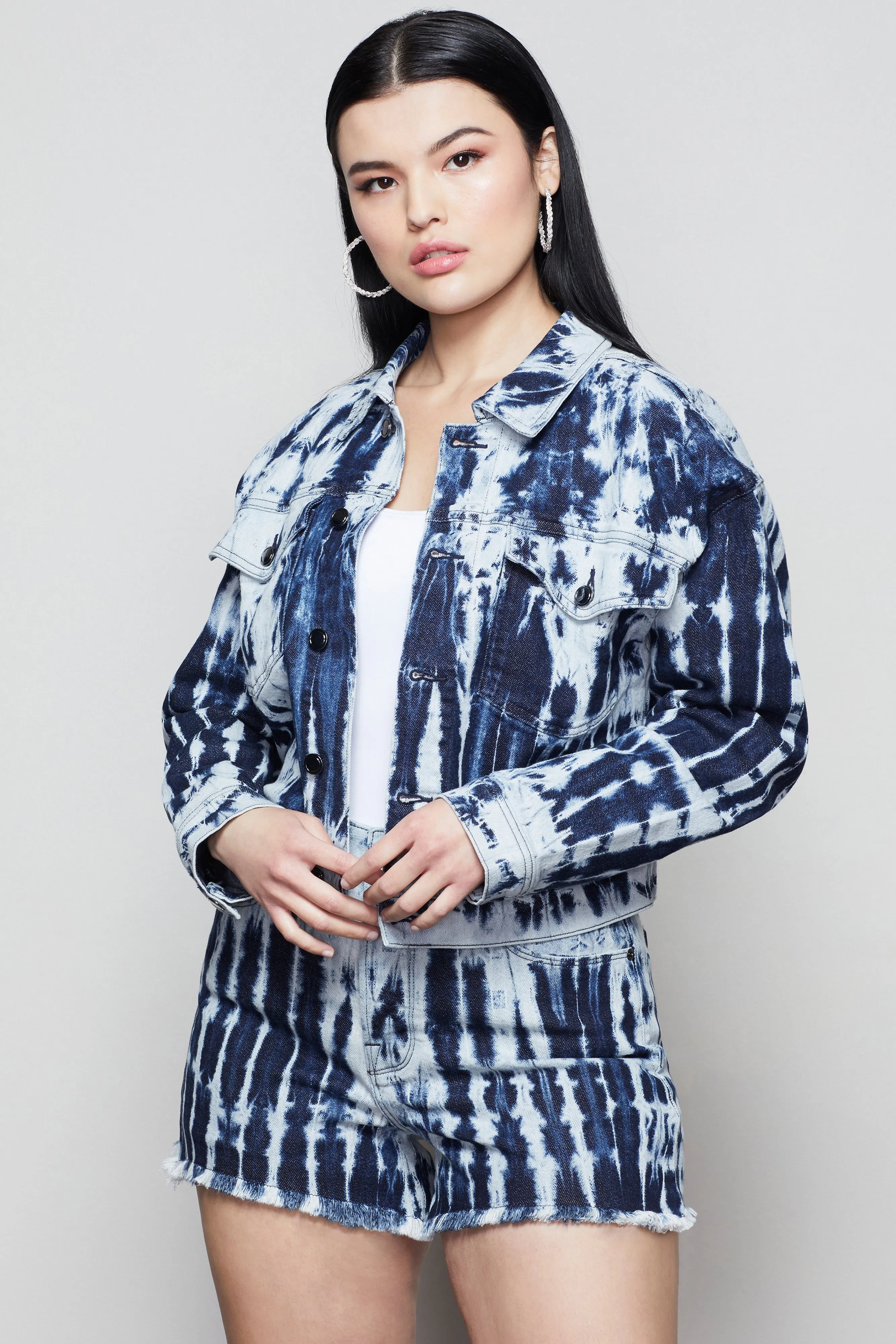 THE BOMBSHELL | BLUE468