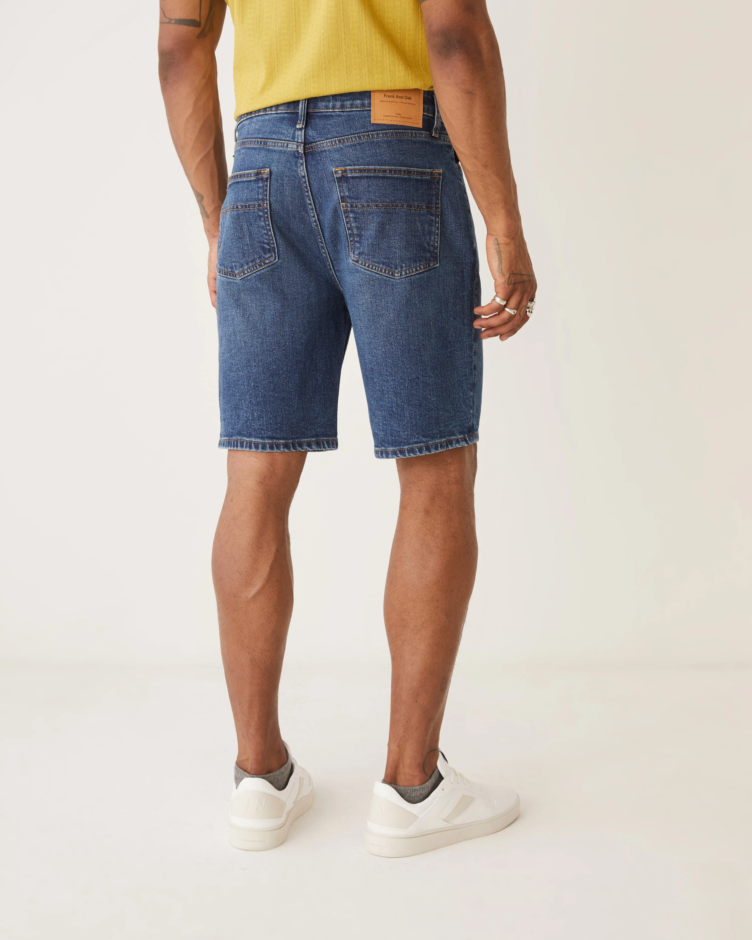 The Nolan Straight Fit 10in Short in Dark navy