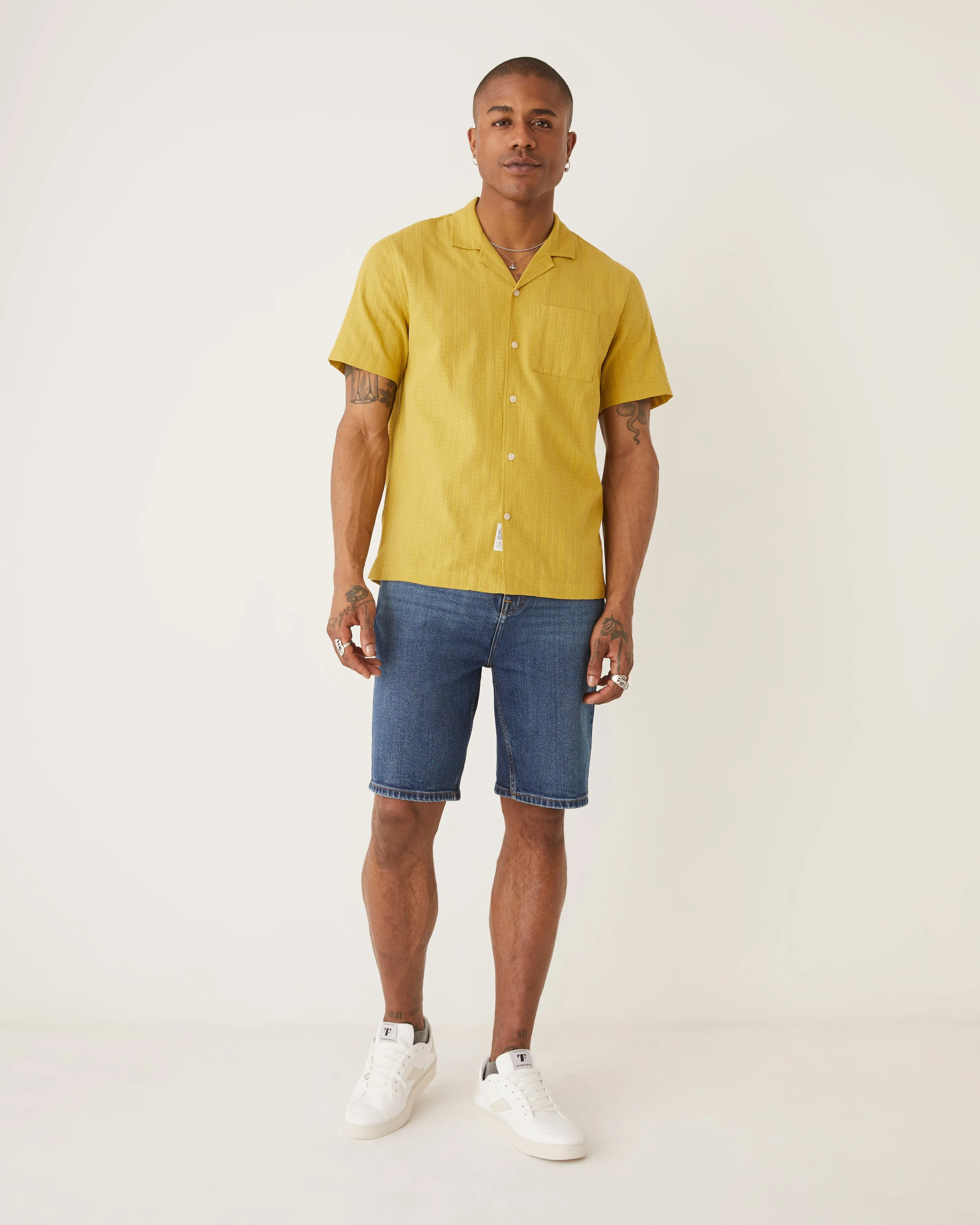 The Nolan Straight Fit 10in Short in Dark navy