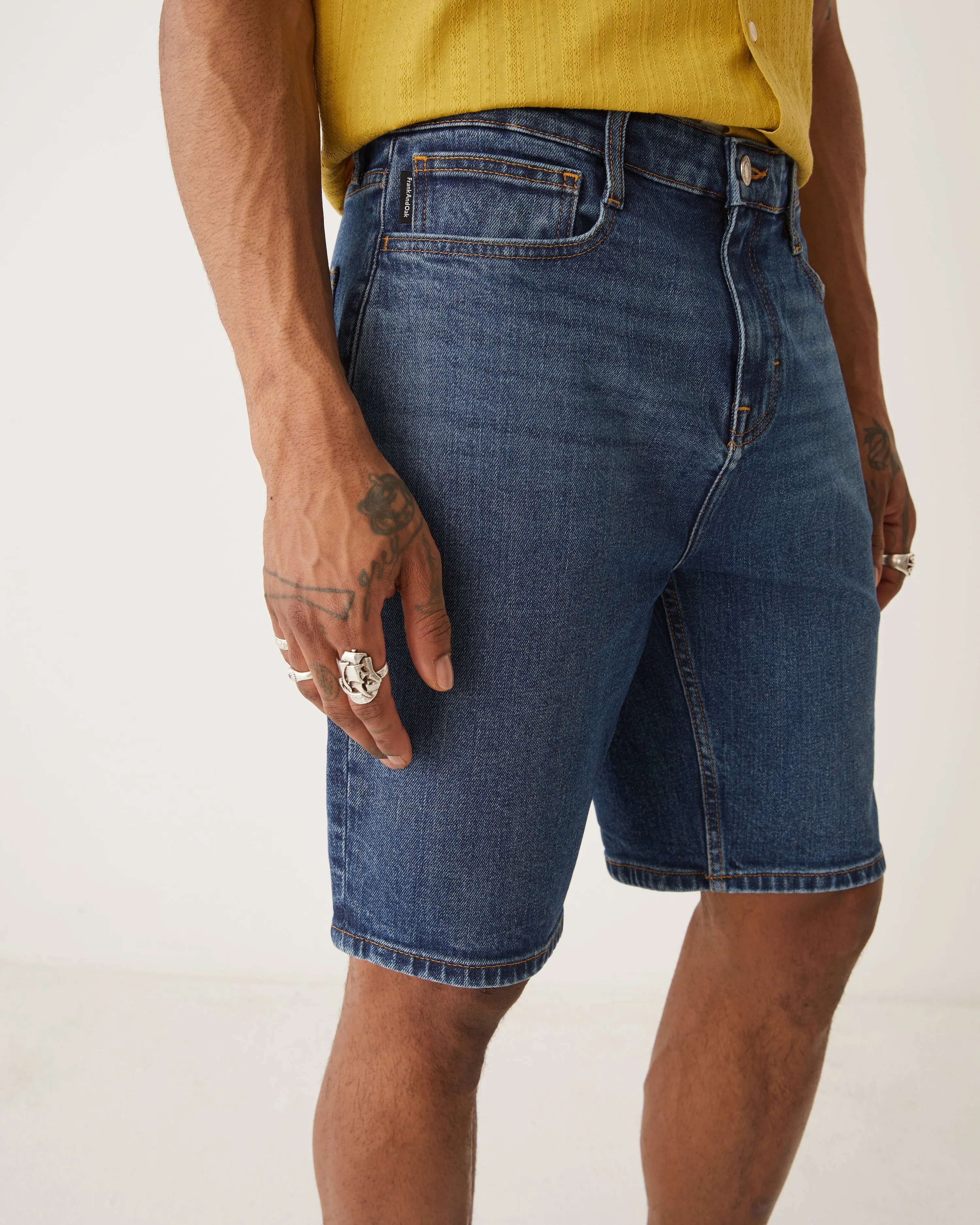 The Nolan Straight Fit 10in Short in Dark navy