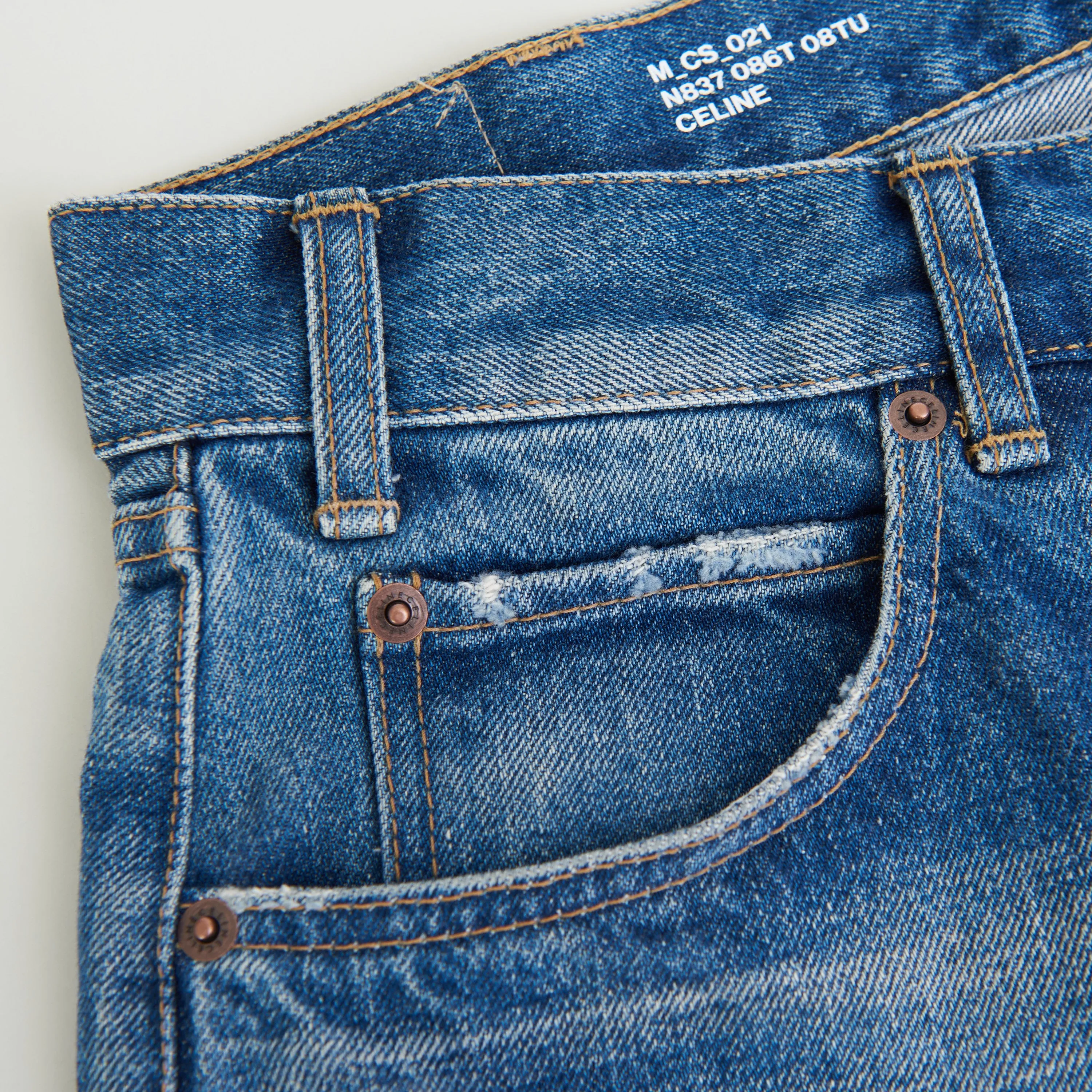 Wesley Low-Rise Shorts In Vintage Union Wash Denim With Raw Hems